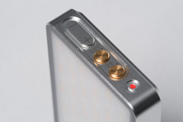 Viltrox Retro 08X LED Compacto RGB - Imagen 8